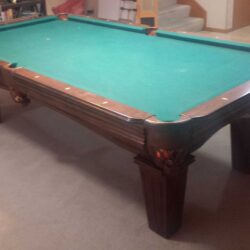 8 FT pool table - like new